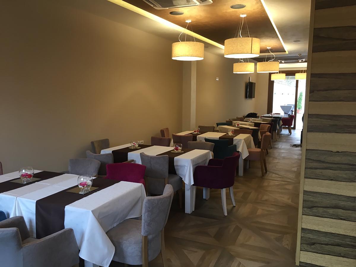 B&B Villa Panuka Pančevo Екстериор снимка
